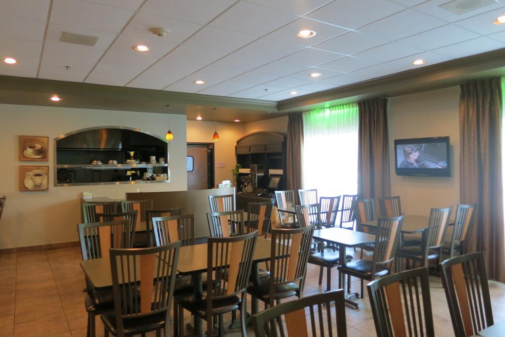 Days Inn By Wyndham Lévis Exteriör bild